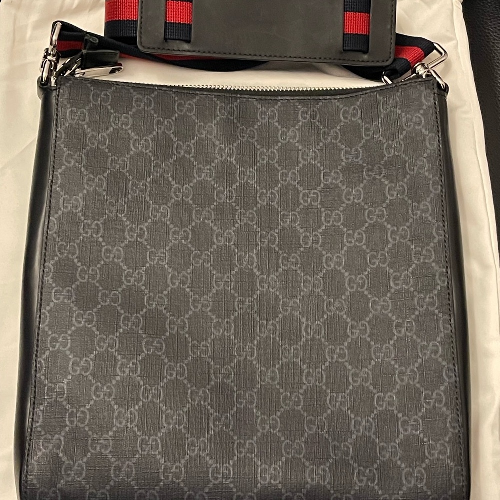 Gucci Messenger GG Supreme Black Grey - Picture 4 of 8